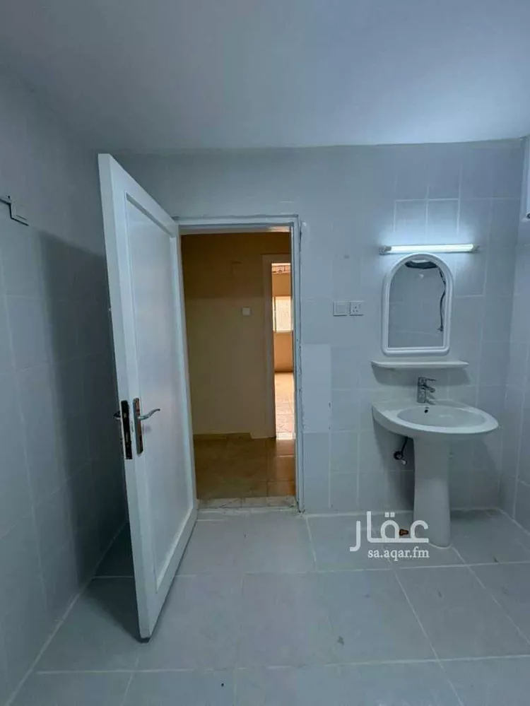 شقة للإيجار في شارع بلجرشي, حي العليا, مدينة الرياض, منطقة الرياض صورة 5