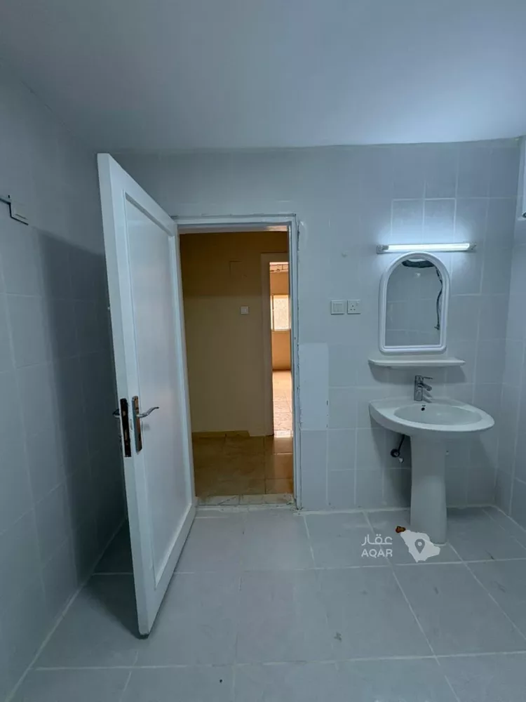 عمارة للإيجار في شارع بلجرشي, حي العليا, مدينة الرياض, منطقة الرياض صورة 4