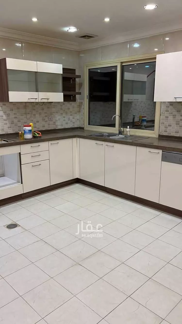فيلا للإيجار في شارع الاشعريه, حي الشعلة, مدينة الدمام, المنطقة الشرقية