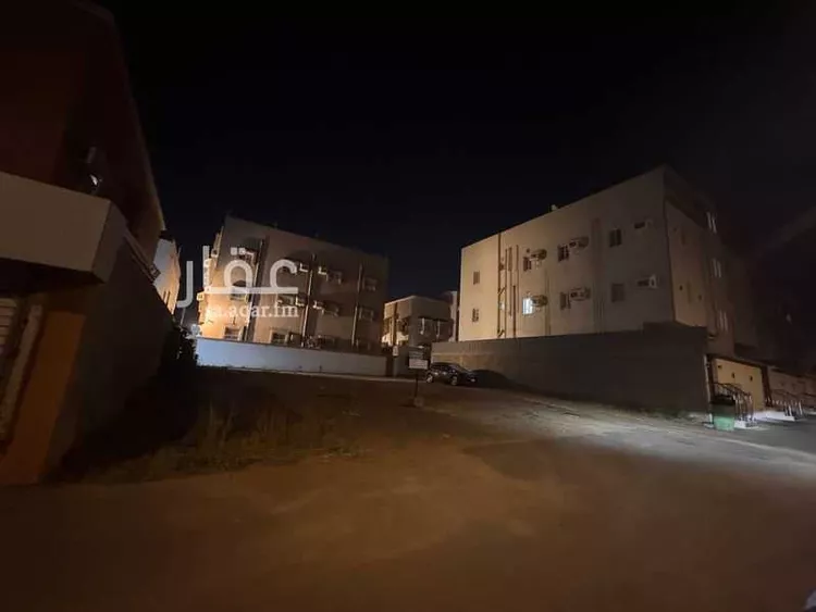 أرض للإيجار في شارع زهير بن عمرو, حي الضرس, مدينة محائل, منطقة عسير