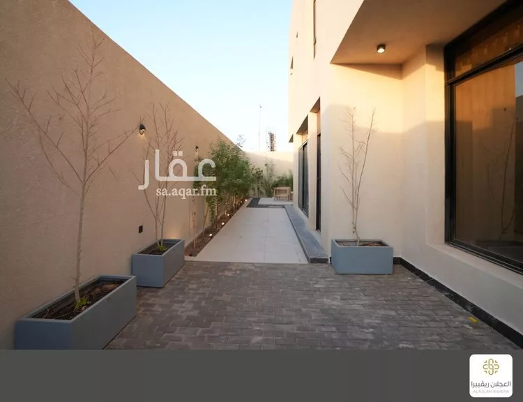 فيلا للبيع في شارع فاطمة الزهراء, حي الصفاء, مدينة الرياض, منطقة الرياض صورة 2