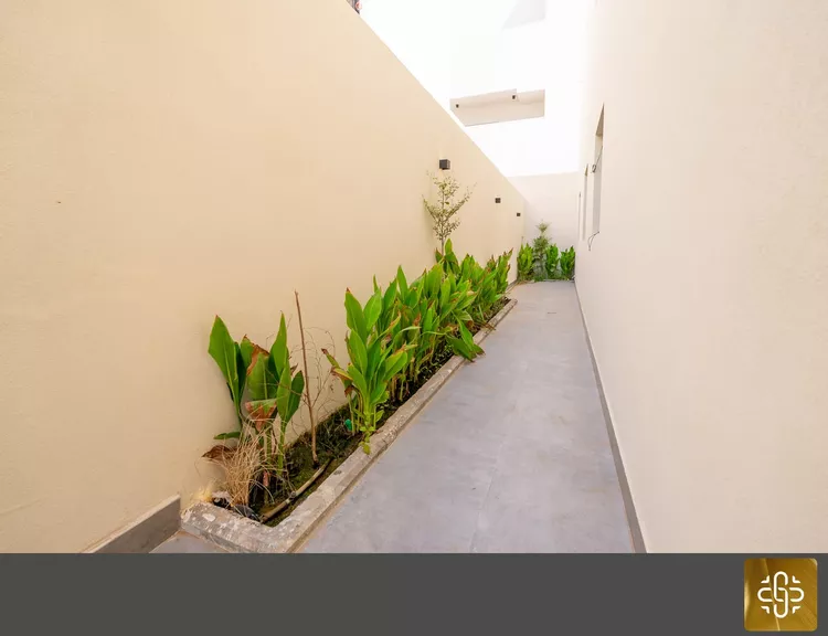 Floor for Sale in Riyadh Al Wadi 3