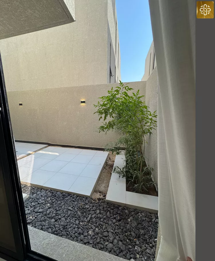 فيلا للبيع في شارع محمد بن داود بن الجراح, حي الصفاء, مدينة الرياض, منطقة الرياض 10
