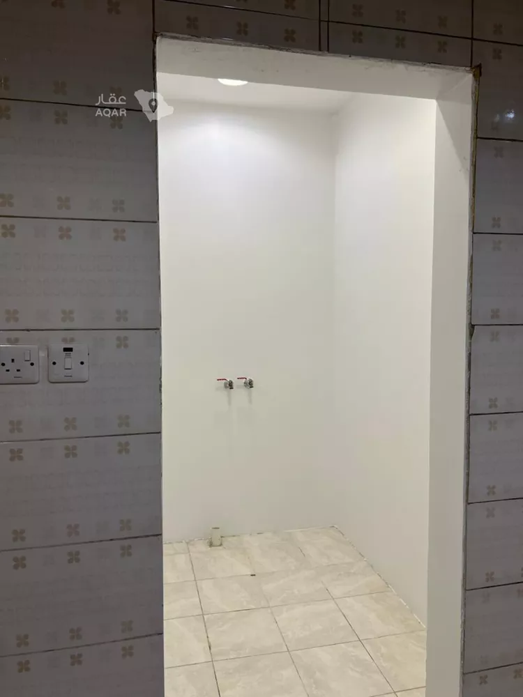 شقة للإيجار في شارع محايده, حي ظهرة لبن, مدينة الرياض, منطقة الرياض 4