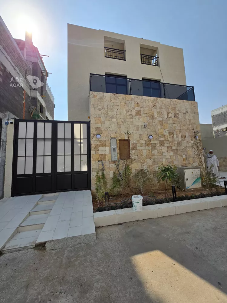 Floor for Sale in Riyadh Al Arid