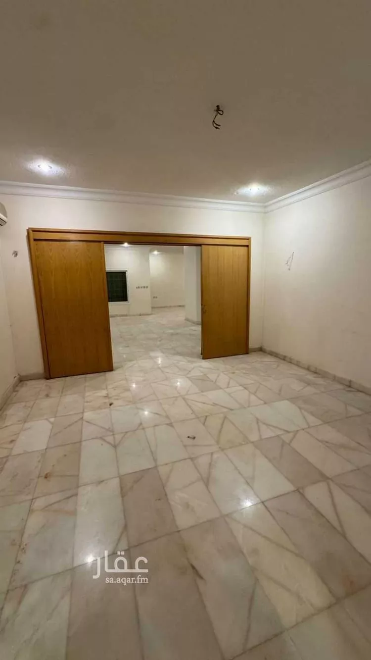 فيلا للبيع في شارع عبدالرحمن بن بريد, حي الملك سلمان, مدينة الرياض, منطقة الرياض صورة 5