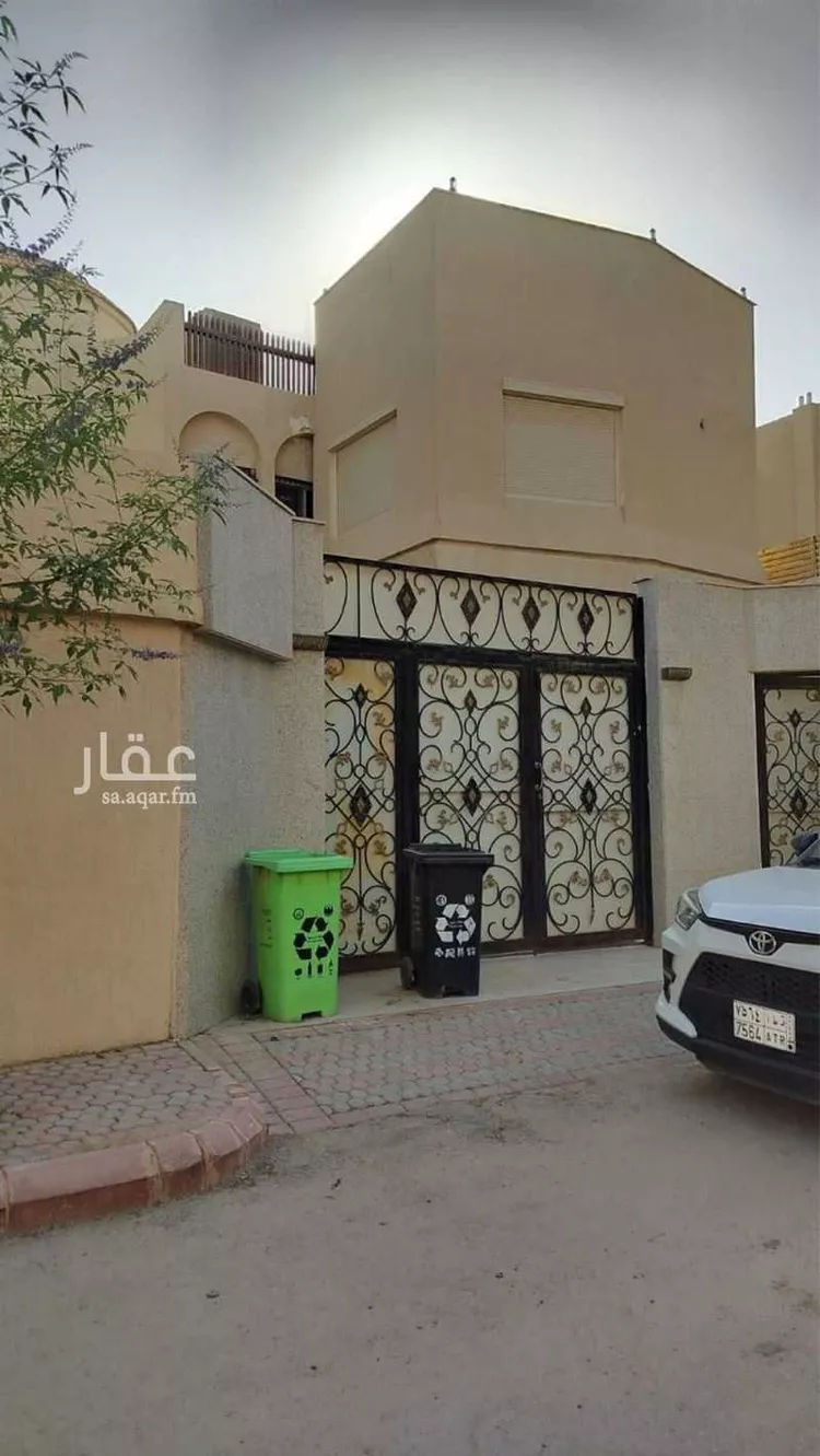 فيلا للبيع في شارع السفح, حي الملك سلمان, مدينة الرياض, منطقة الرياض صورة 2