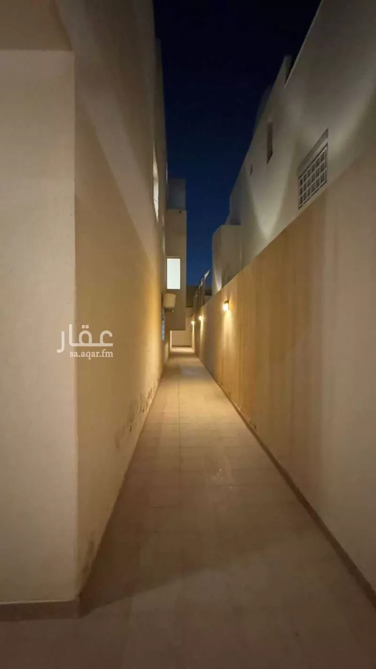 فيلا للبيع في شارع عبدالرحمن بن بريد, حي الملك سلمان, مدينة الرياض, منطقة الرياض صورة 2