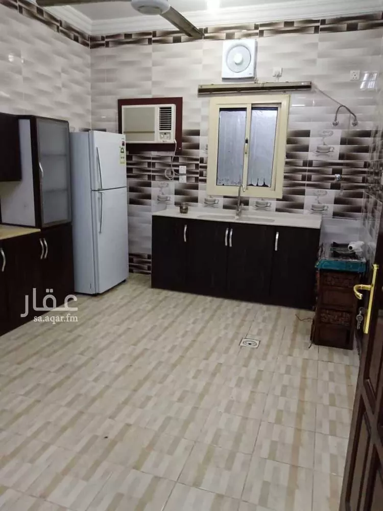 شقة للإيجار في شارع الحارث بن الصمة, حي الصفاء, مدينة رابغ, منطقة مكة المكرمة صورة 4