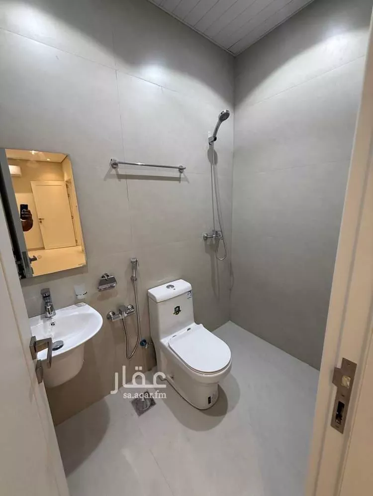 Floor for Rent in Riyadh Al Murabba 18