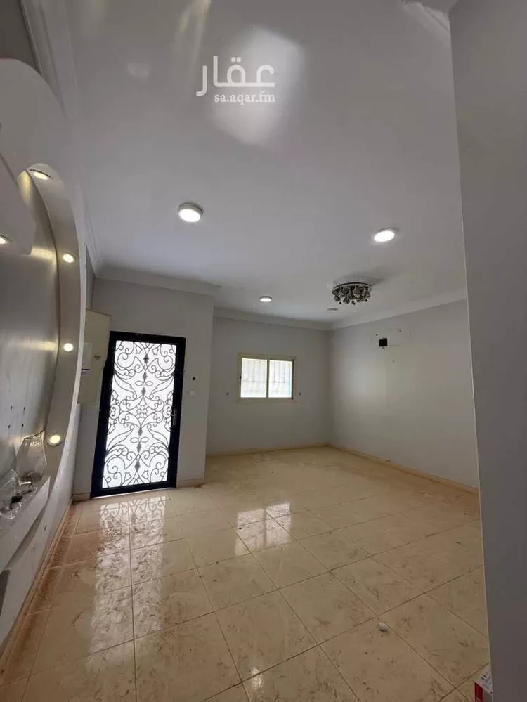 شقة للإيجار في شارع جبل اجياد, حي الورود, مدينة طريف, منطقة الحدود الشماليه 10