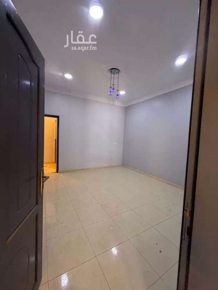 شقة للإيجار في شارع جبل نهير ، حي الورود ، طريف ، طريف صورة 4