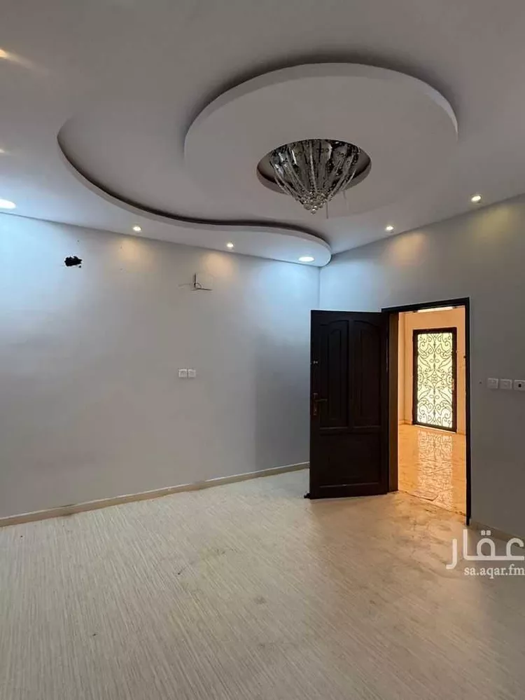 شقة للإيجار في شارع جبل اجياد, حي الورود, مدينة طريف, منطقة الحدود الشماليه 16