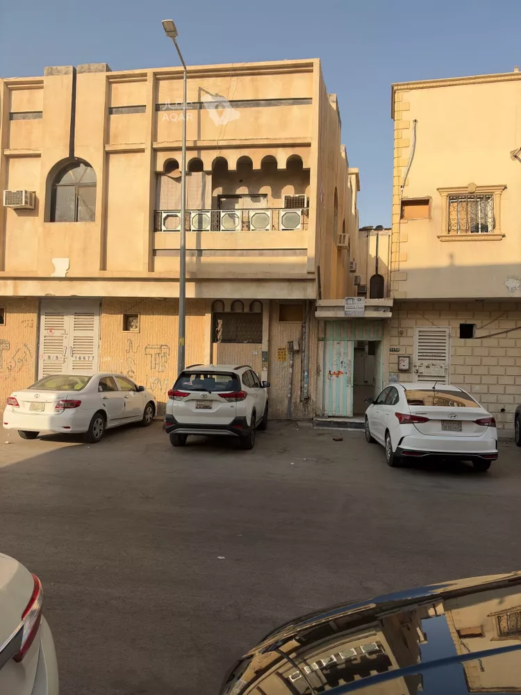 عمارة للبيع في شارع ابن المهاجر, حي غبيرا, مدينة الرياض, منطقة الرياض 6
