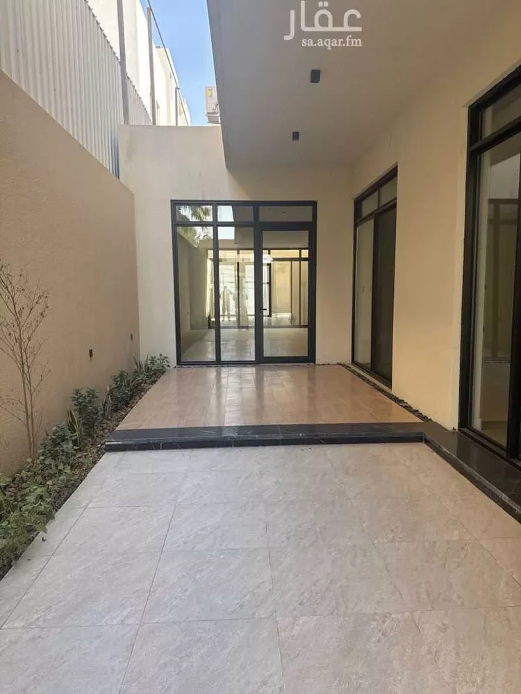 فيلا للإيجار في شارع الأحوص بن ثعلبة, حي المصيف, مدينة الرياض, منطقة الرياض صورة 2