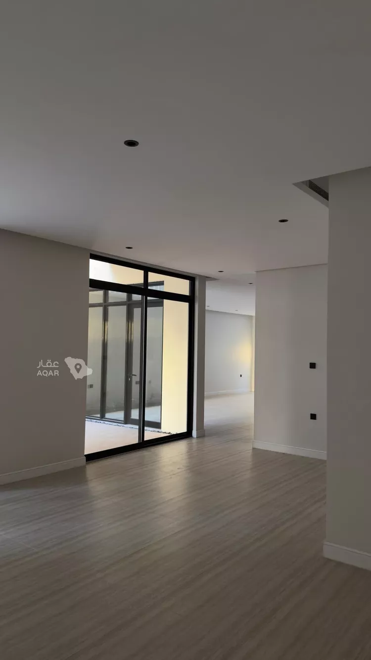 فيلا للبيع في شارع الأحوص بن ثعلبة, حي المصيف, مدينة الرياض, منطقة الرياض 11