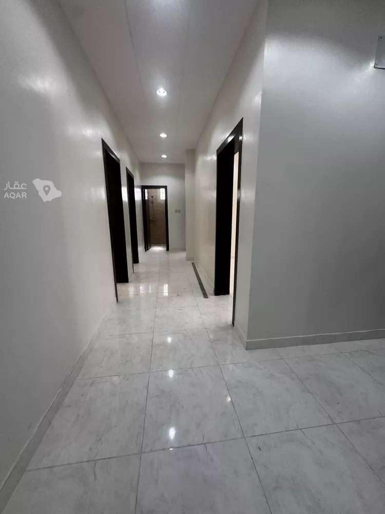 Floor for Rent in Riyadh Ash Sharq 5