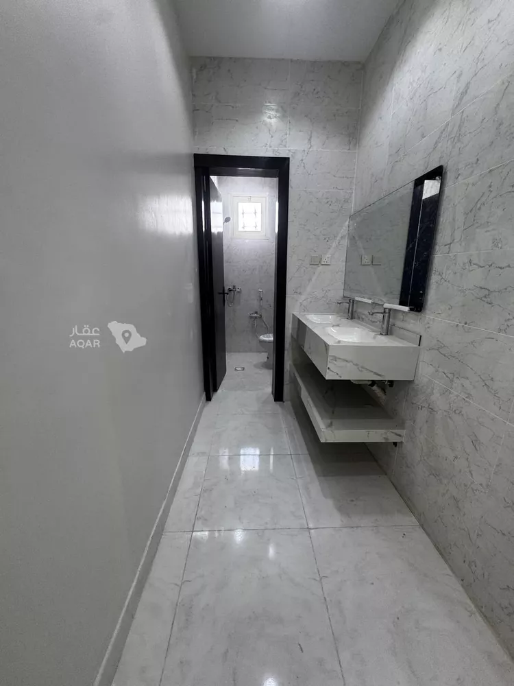 Floor for Rent in Riyadh Ash Sharq 4