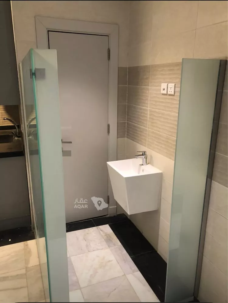 Commercial Office for Rent in Riyadh As Sulimaniyah 3