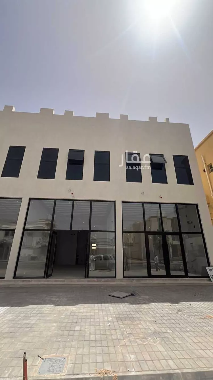 عمارة للبيع في شارع الخنساء ا, حي الصفراء, مدينة بريدة, منطقة القصيم صورة 3