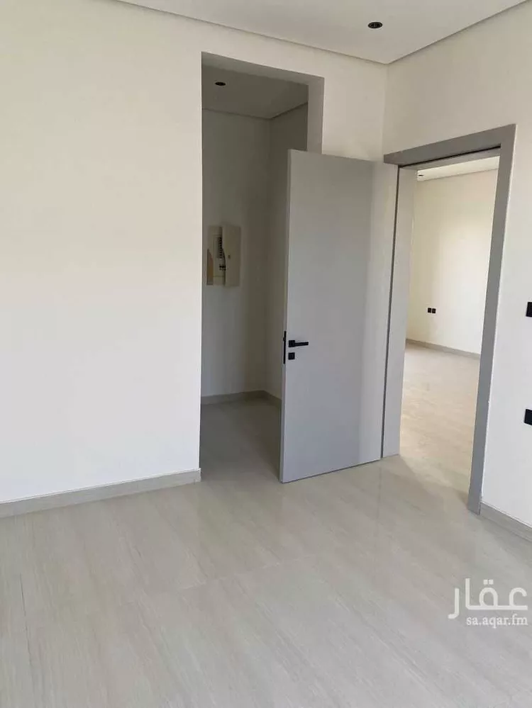 دور للبيع في شارع ابن ذكوان, حي الفاروق, مدينة الرياض, منطقة الرياض صورة 4
