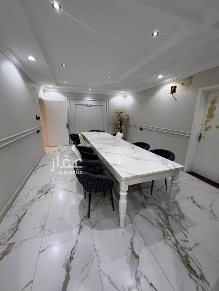 فيلا للإيجار في شارع جبل الصقورية, حي النخيل, مدينة الرياض, منطقة الرياض صورة 2