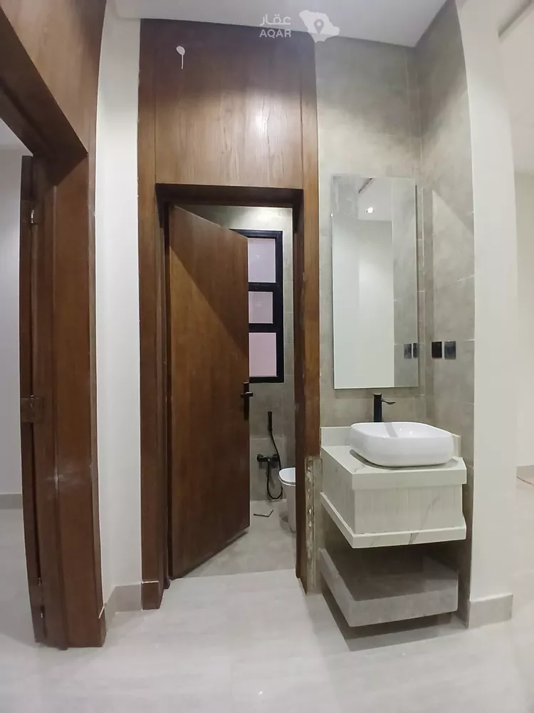 Floor for Sale in Riyadh Tuwaiq صورة 2