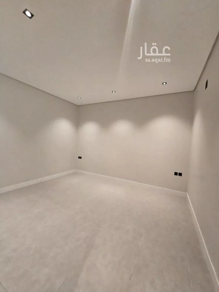 فيلا للبيع في شارع ابن شقير, حي شبرا, مدينة الرياض, منطقة الرياض صورة 4