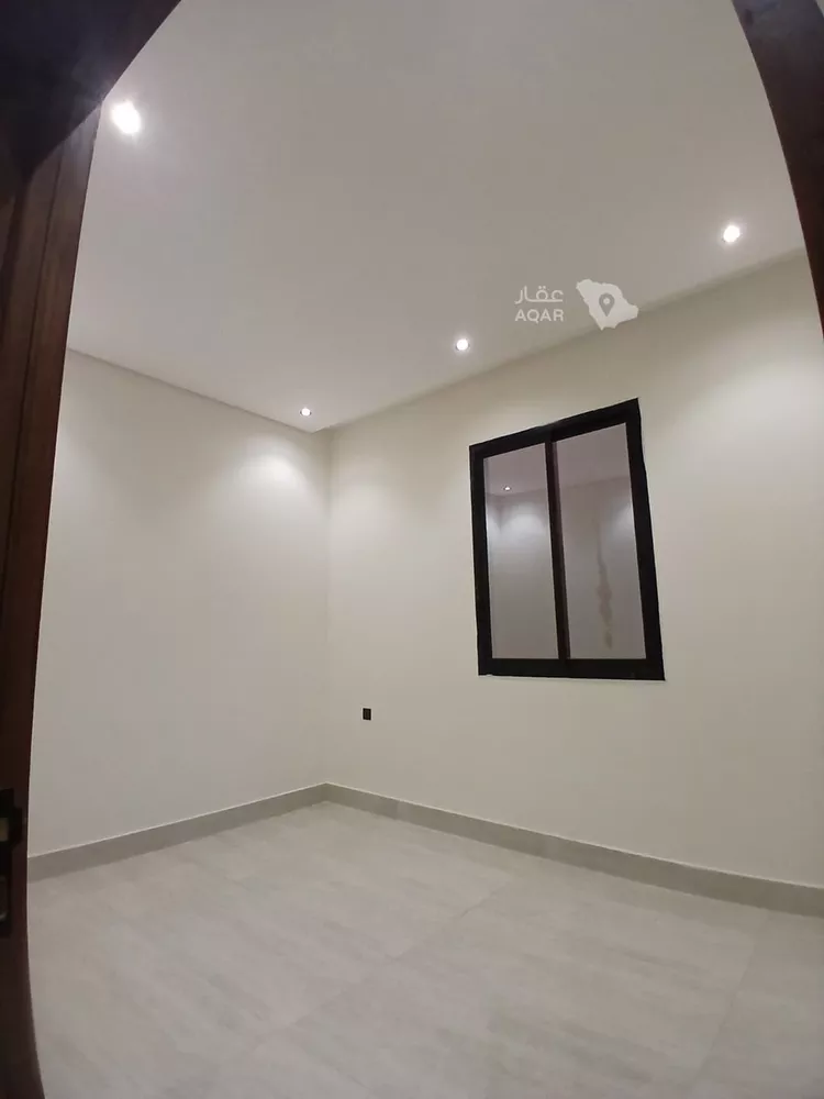Floor for Sale in Riyadh Tuwaiq 13