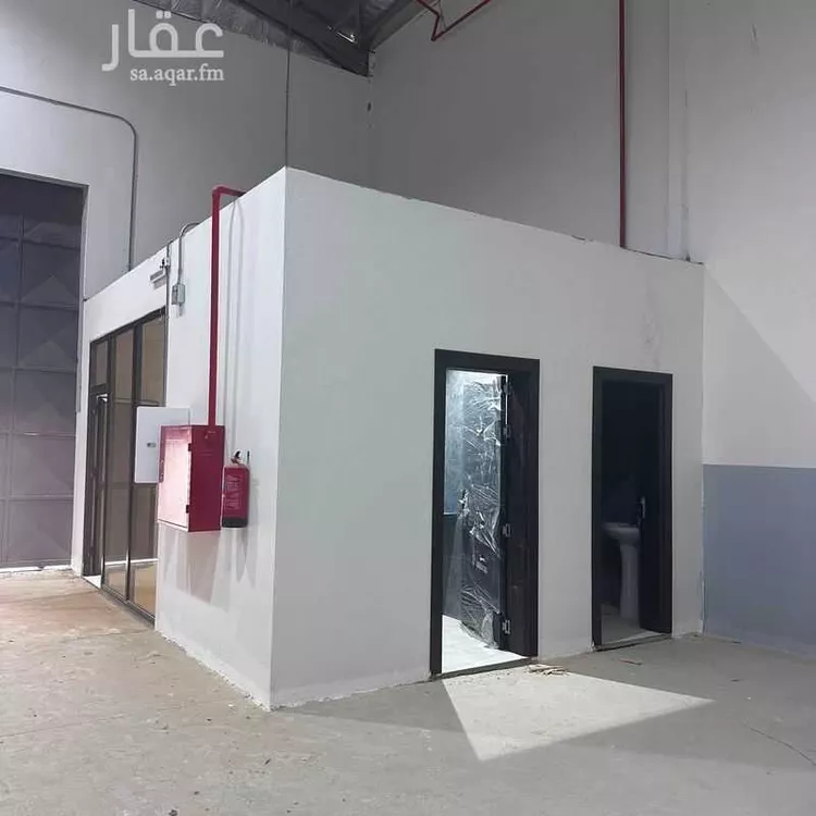 مستودع للإيجار في شارع عبدالله العدوي, حي السلي, مدينة الرياض, منطقة الرياض صورة 4