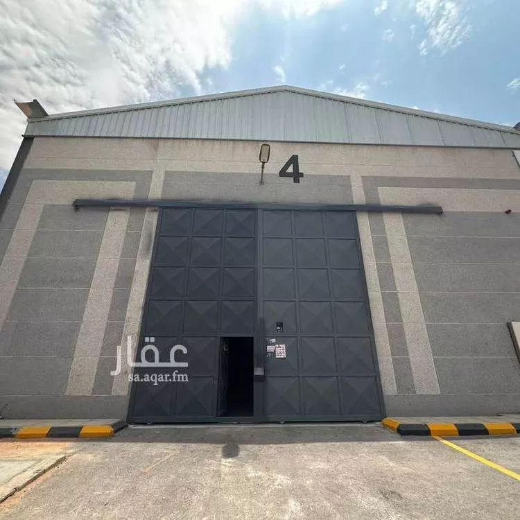 مستودع للإيجار في شارع عبدالله العدوي, حي السلي, مدينة الرياض, منطقة الرياض