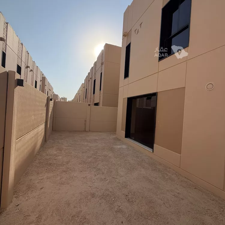 فيلا للإيجار في شارع رقم 2063 ، حي مطار الملك خالد الدولي ، الرياض ، منطقة الرياض 8