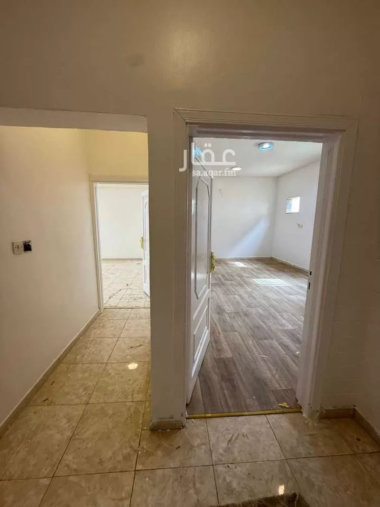 Floor for Rent in Riyadh Al Uraija Al Wusta صورة 3