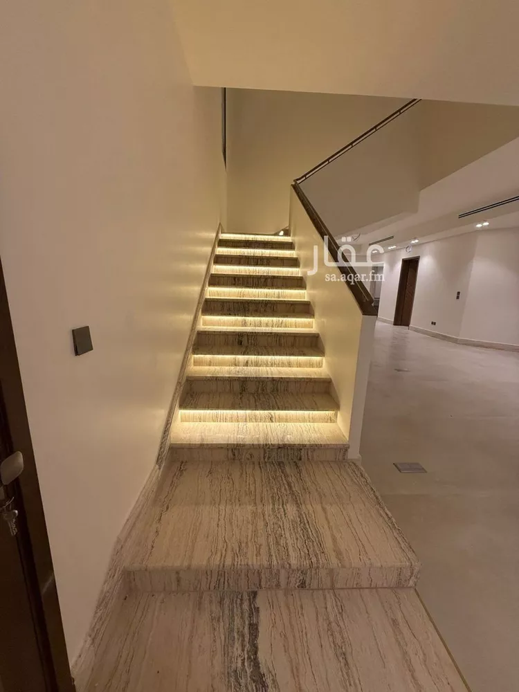 فيلا للبيع في شارع عبدالقادر بن النقيب, حي المحمدية, مدينة جدة, منطقة مكة المكرمة صورة 5