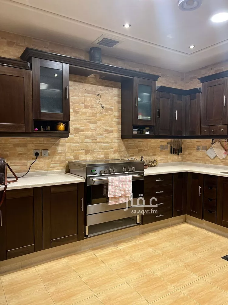 فيلا للبيع في شارع عبدالله غازي, حي الشاطئ, مدينة جدة, منطقة مكة المكرمة صورة 3