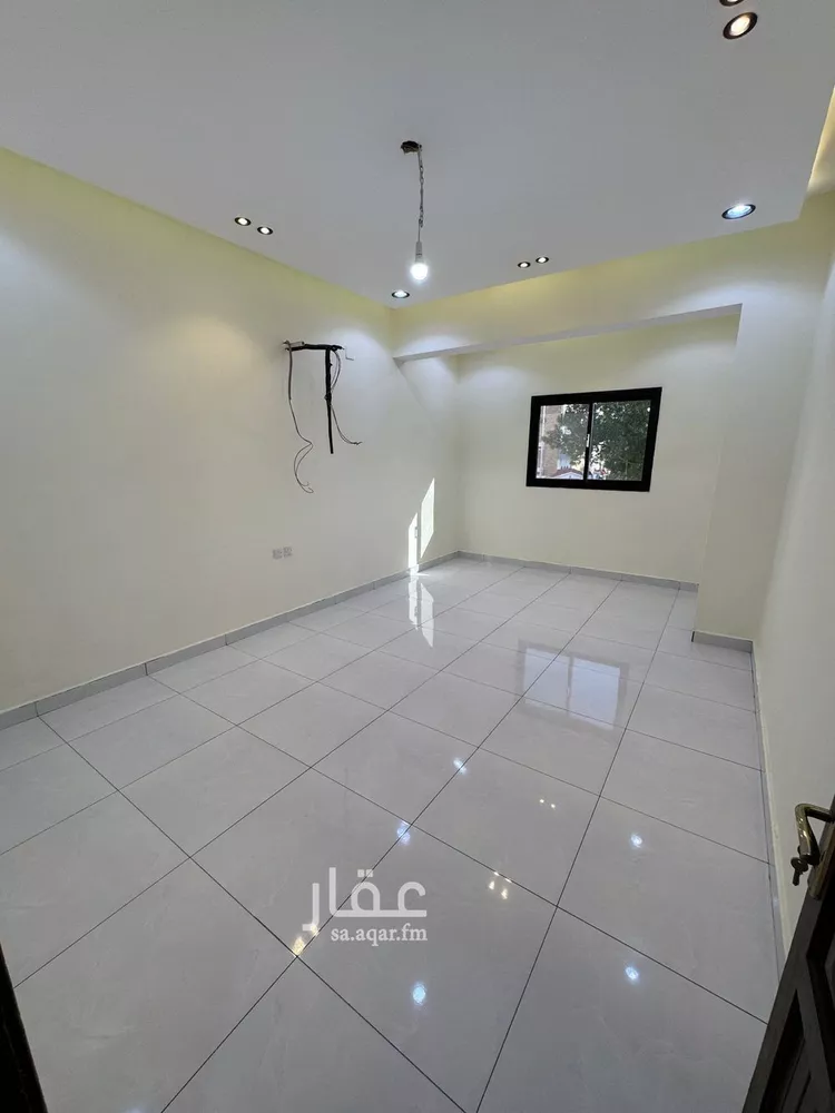 شقة للإيجار في شارع الناشئ الأكبر, حي الصفاء, مدينة جدة, منطقة مكة المكرمة