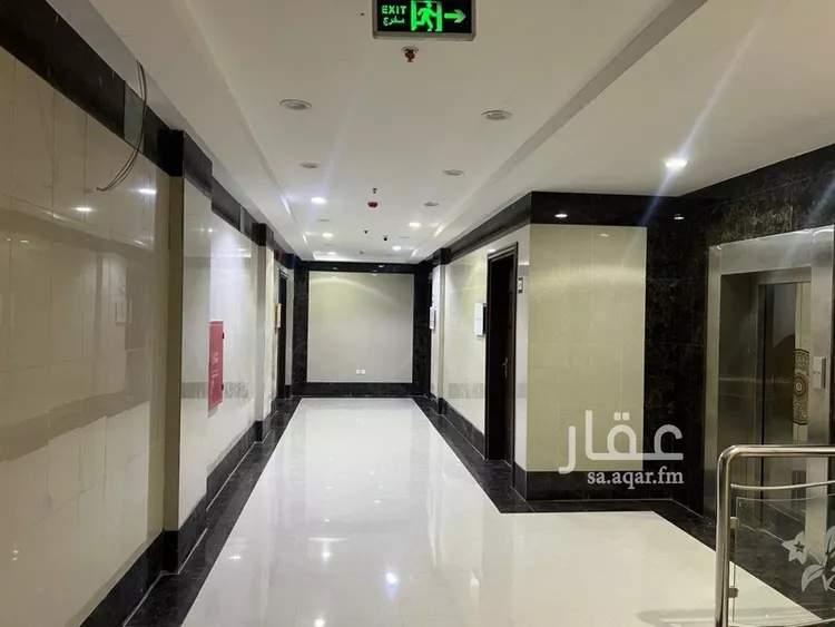 مكتب تجاري للإيجار في شارع خالد بن الوليد, حي غرناطة, مدينة الرياض, منطقة الرياض صورة 3