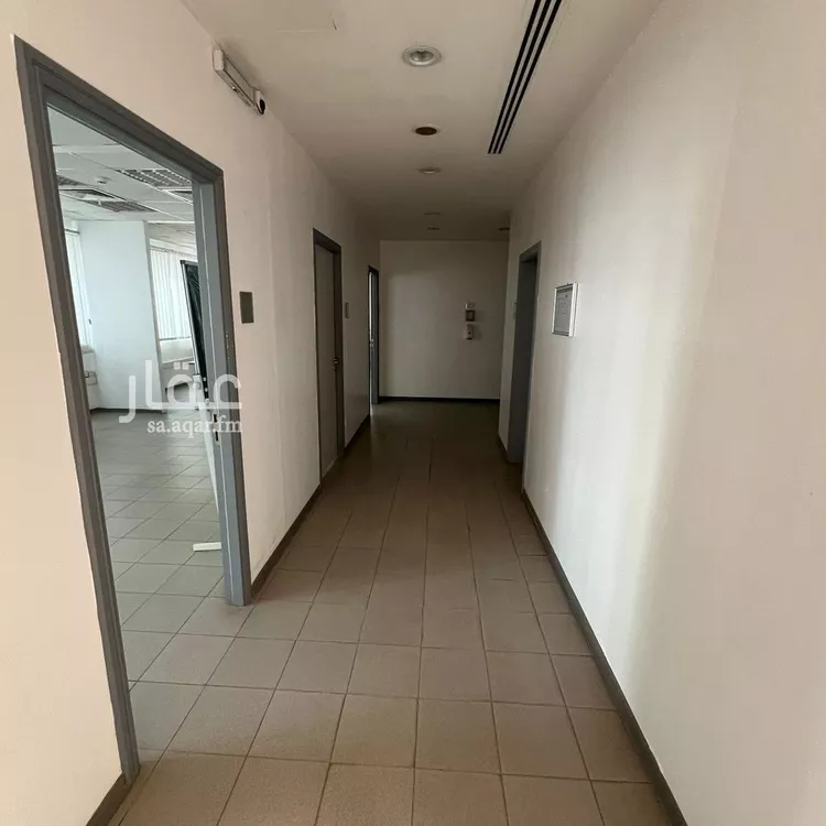 مكتب تجاري للإيجار في شارع وادي رحمة, حي غرناطة, مدينة الرياض, منطقة الرياض 8