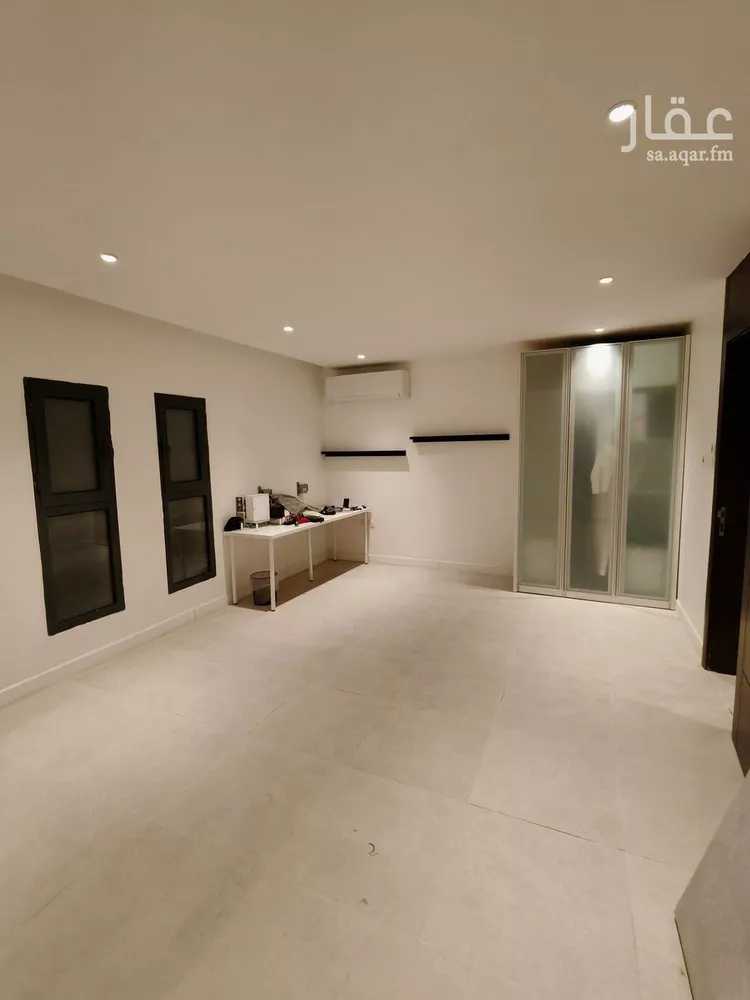 فيلا للبيع في شارع الدامه, حي العارض, مدينة الرياض, منطقة الرياض صورة 2