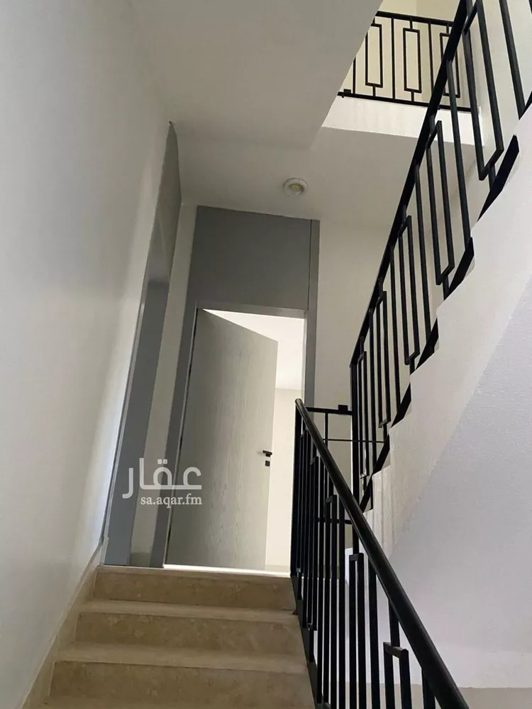 دور للبيع في شارع ابن ذكوان, حي الفاروق, مدينة الرياض, منطقة الرياض 11