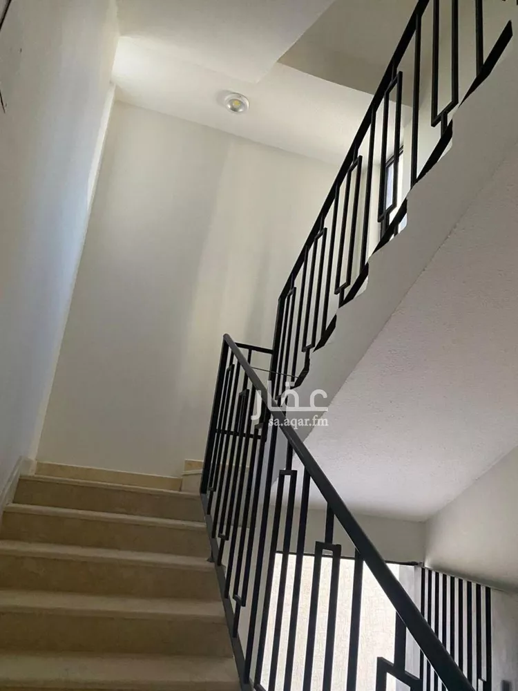 دور للبيع في شارع ابن ذكوان, حي الفاروق, مدينة الرياض, منطقة الرياض 13