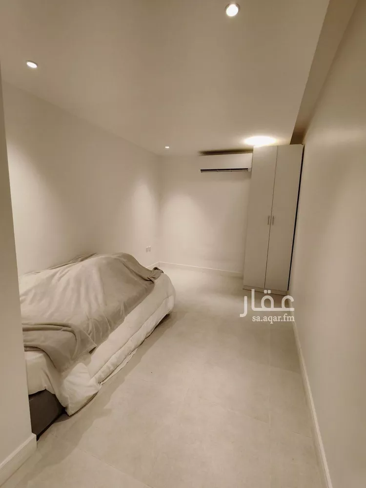 فيلا للبيع في شارع الدامه, حي العارض, مدينة الرياض, منطقة الرياض 7