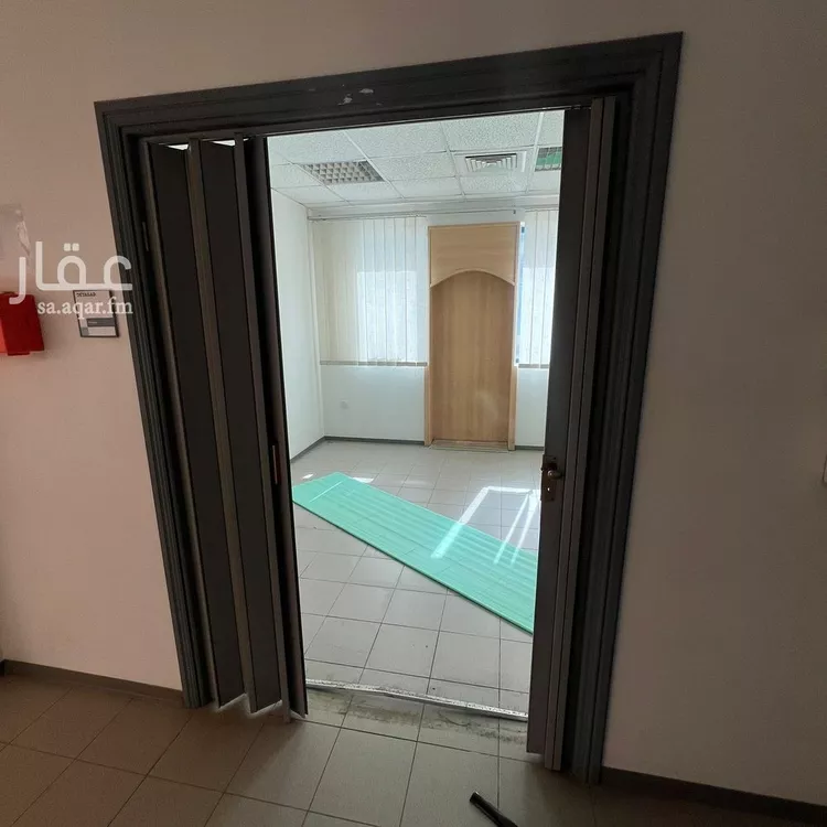 مكتب تجاري للإيجار في شارع وادي رحمة, حي غرناطة, مدينة الرياض, منطقة الرياض 13