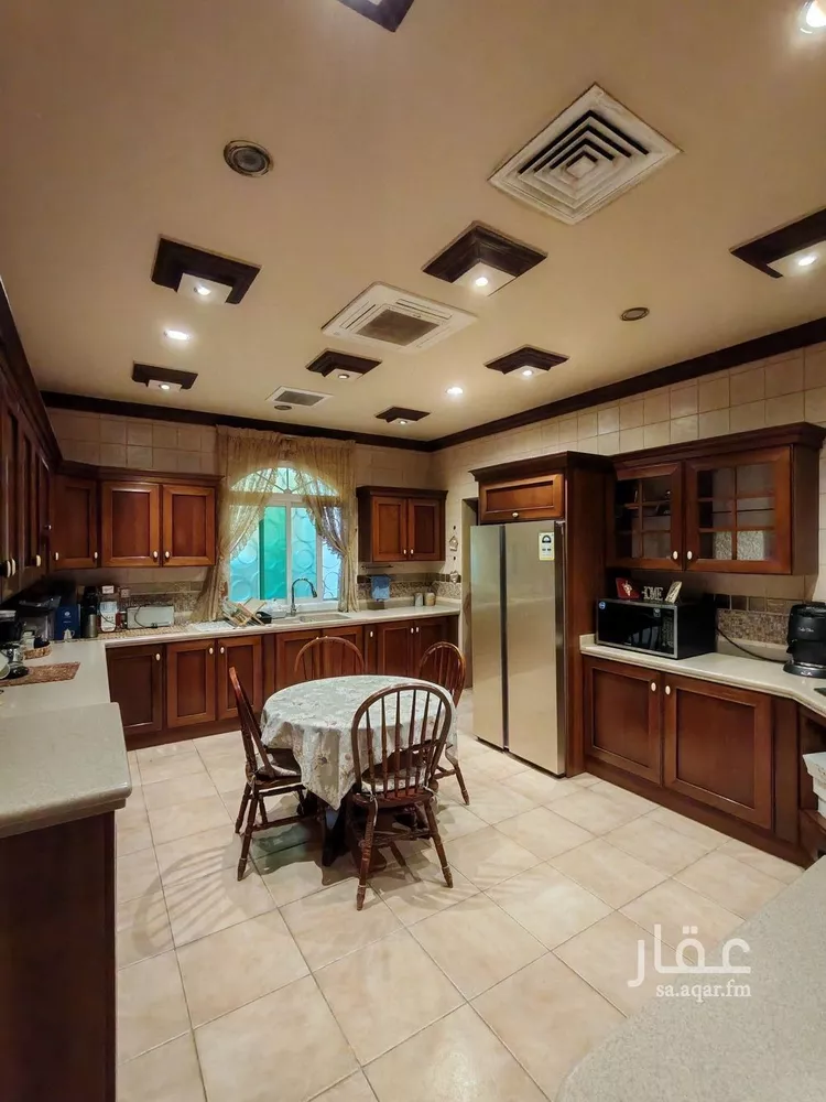 فيلا للبيع في شارع كداء, حي الربيع, مدينة الرياض, منطقة الرياض صورة 2