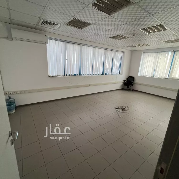 مكتب تجاري للإيجار في شارع وادي رحمة, حي غرناطة, مدينة الرياض, منطقة الرياض 14