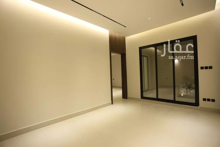 دور للبيع في شارع المحدار, حي المعيزيلة, مدينة الرياض, منطقة الرياض صورة 3