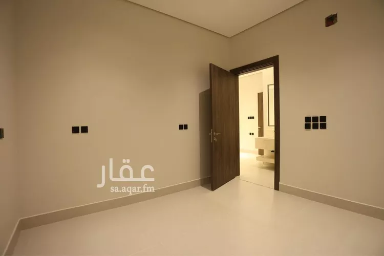 دور للبيع في شارع المحدار, حي المعيزيلة, مدينة الرياض, منطقة الرياض صورة 3