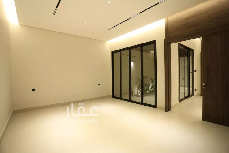 دور للبيع في شارع المحدار, حي المعيزيلة, مدينة الرياض, منطقة الرياض