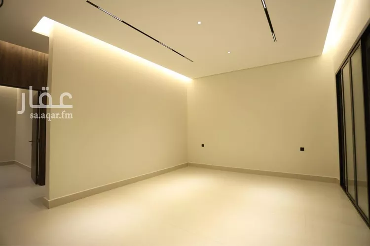 دور للبيع في شارع المحدار, حي المعيزيلة, مدينة الرياض, منطقة الرياض صورة 3