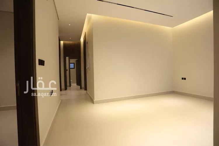 دور للبيع في شارع المحدار, حي المعيزيلة, مدينة الرياض, منطقة الرياض صورة 3